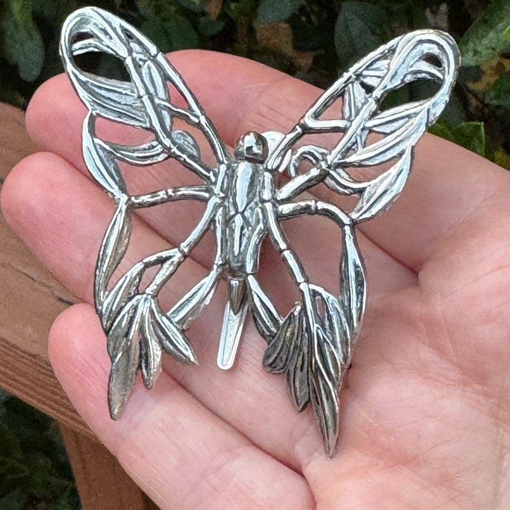 John Hardly Elegant Silver Butterfly pin scarf pin Ornament, brooch - Picture 2 of 11